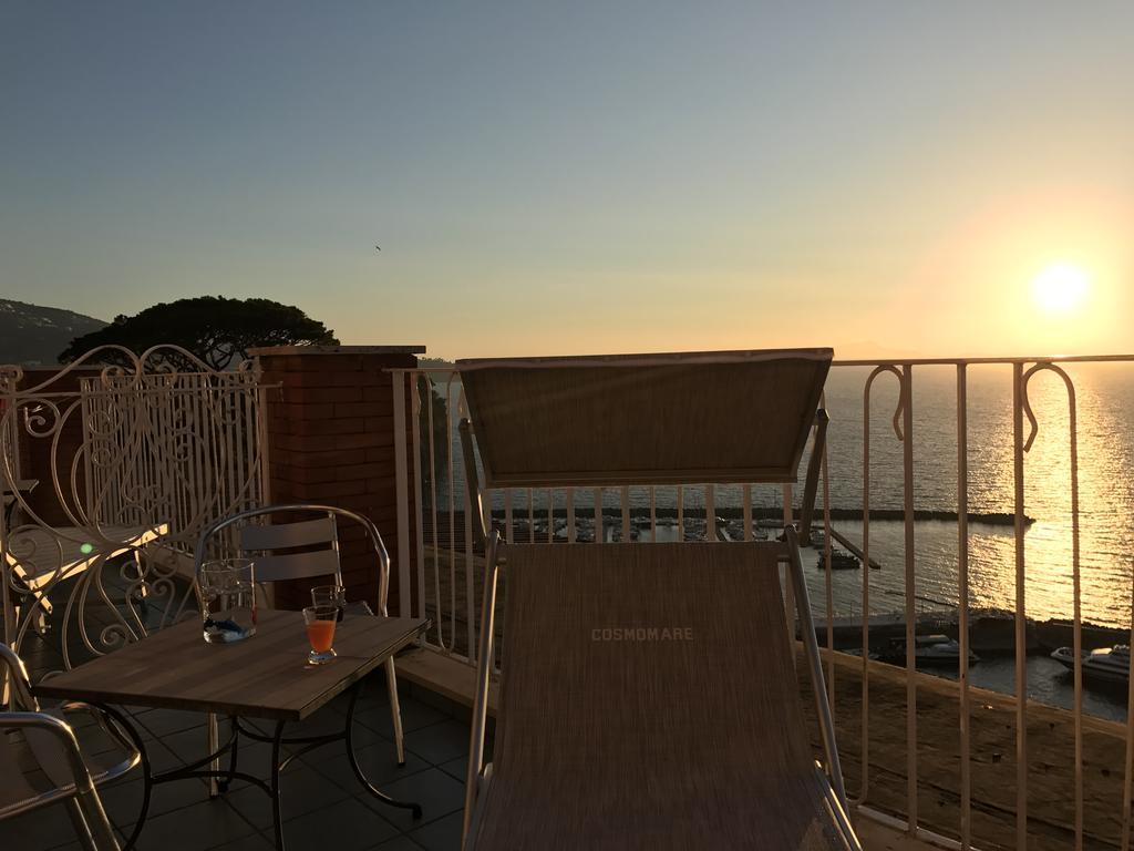 Hotel Cosmomare Piano di Sorrento Exterior foto