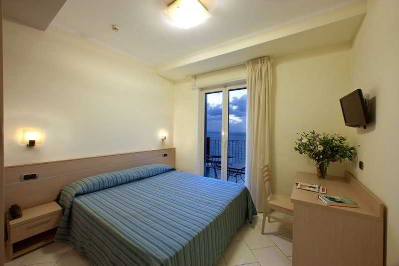 Hotel Cosmomare Piano di Sorrento Exterior foto
